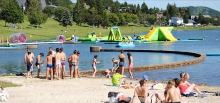 Super-Besse Charmant T2 Avec Piscine Chauffee & Parking Couvert Ngoại thất bức ảnh